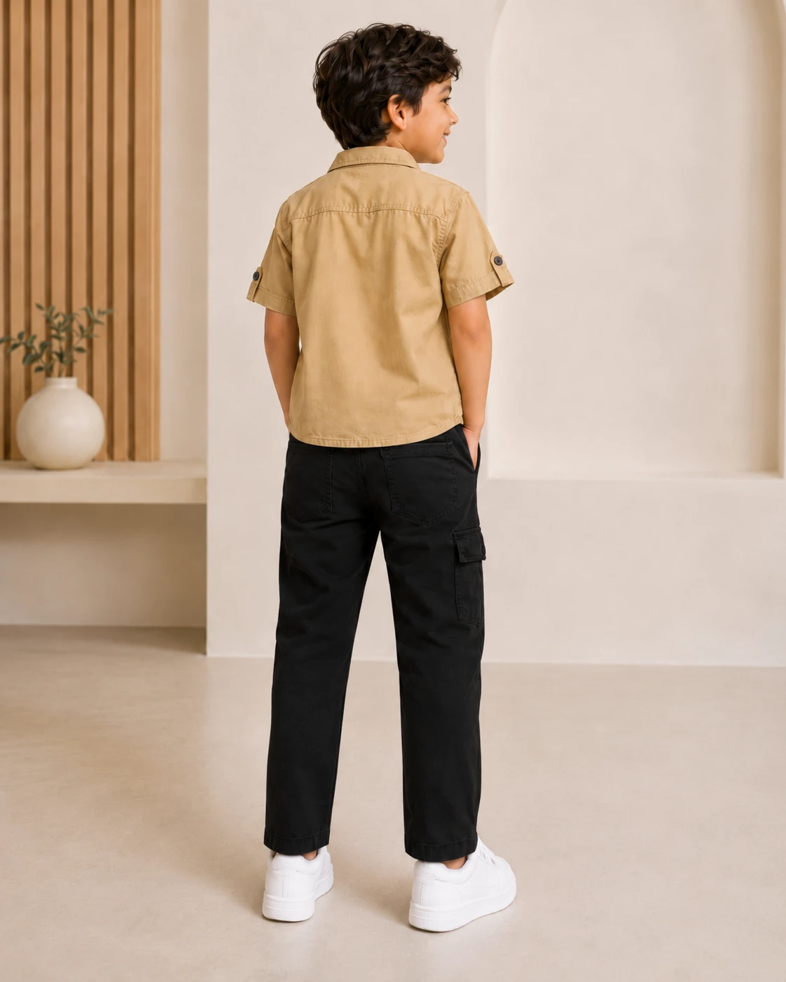 Boys 3 Piece Khaki Shirt Set with Printed T-Shirt & Black Cargo Pants - الصورة 4